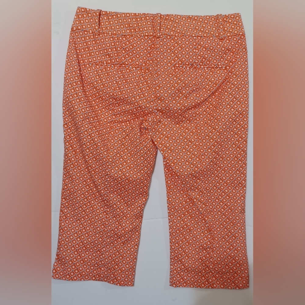 New Ann Taylor Orangs Print Capris 30" Waist - Picture 4 of 4